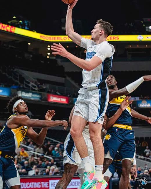 显然在不同 显然在不同