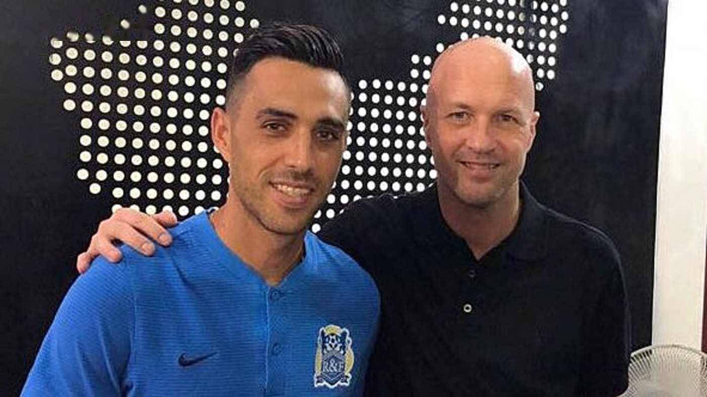 他选择以这 他选择以这